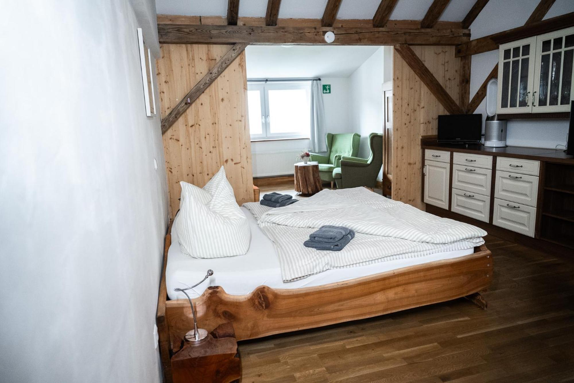 Отель Alte Kass & Kaffeehaus Neidlingen